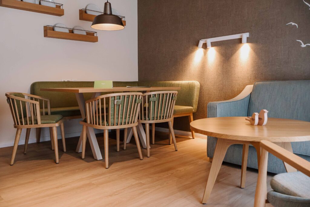 BEECH Plauer See Mai 2025 - Müritz Resort Familienurlaub Rabatt LIA15 Familie Reisen mit Kind