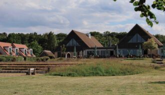 BEECH Plauer See Mai 2025 - Müritz Resort Familienurlaub Rabatt LIA15 Familie Reisen mit Kind