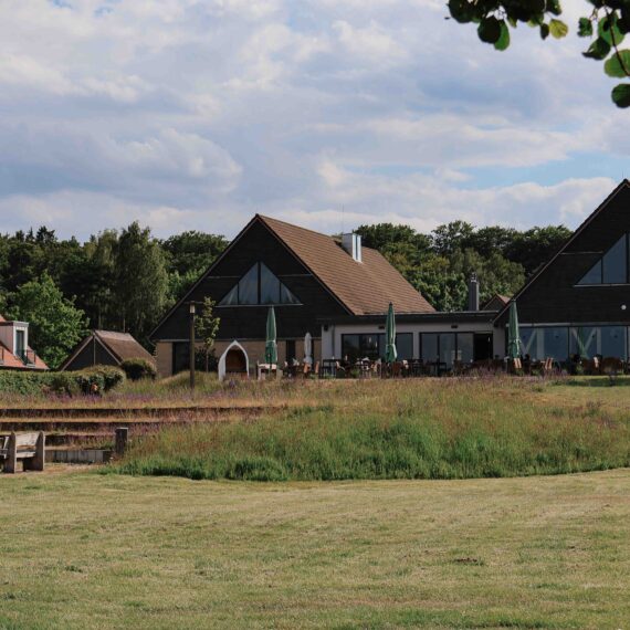 BEECH Plauer See Mai 2025 - Müritz Resort Familienurlaub Rabatt LIA15 Familie Reisen mit Kind