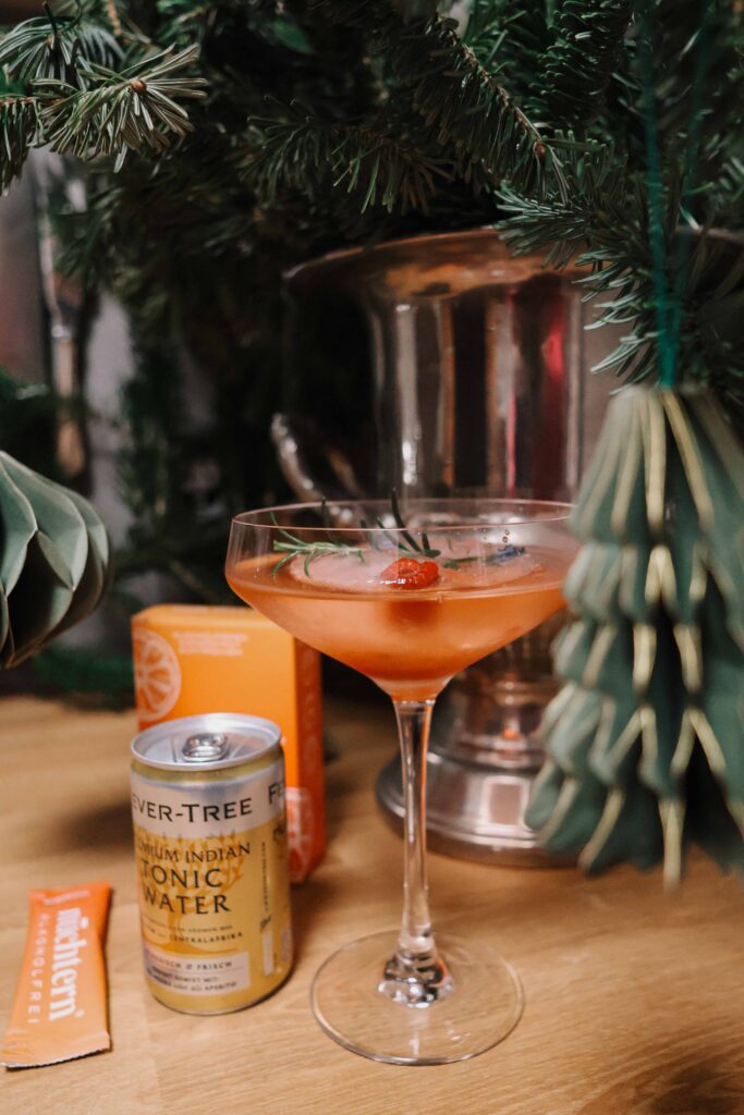 Alkoholfreier Aperol in 60 Sekunden - Easy mit Tonic und nüchtern